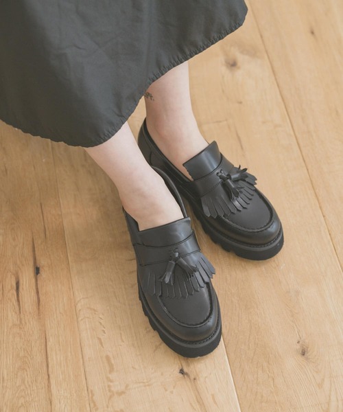 ITEMS URBANRESEARCH（アイテムズ アーバンリサーチ）の「トラックソールタッセルローファー（ローファー・レディース・ブラック・SMALL/MEDIUM/LARGE）」の5枚目の写真