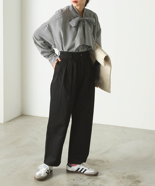forksy.(フォルクシー)の「【forksy.】スリータックチノパンツ(チノパンツ・レディース・ベージュ/アイボリー/ブラック・M/L)」の5枚目の写真
