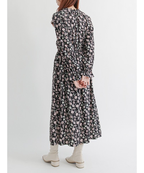 Te chichi TERRASSE(テチチテラス)の「【日比谷花壇コラボ】2WAYワンピース(ワンピース・レディース・ブラック/パープル/レッド・フリ-)」の21枚目の写真