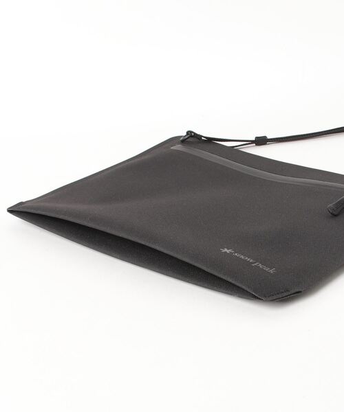Snow Peak（スノーピーク）の「Dry Sacoche（ショルダーバッグ・メンズ・ブラック・1）」の3枚目の写真