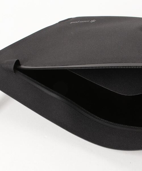 Snow Peak（スノーピーク）の「Dry Sacoche（ショルダーバッグ・メンズ・ブラック・1）」の4枚目の写真