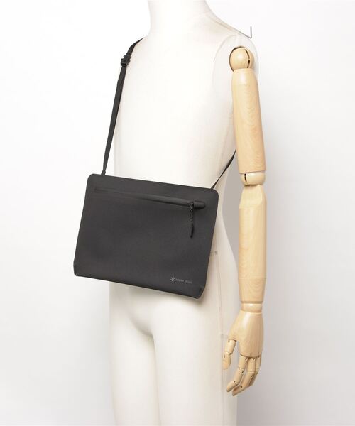 Snow Peak（スノーピーク）の「Dry Sacoche（ショルダーバッグ・メンズ・ブラック・1）」の5枚目の写真