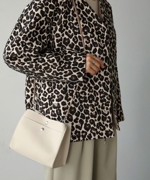 Bou Jeloud（ブージュルード）の「サイドスナップインバックセット（ハンドバッグ・レディース・チャコールグレー/アイボリー/A・-）」の16枚目の写真