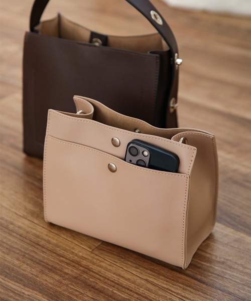 Bou Jeloud（ブージュルード）の「サイドスナップインバックセット（ハンドバッグ・レディース・チャコールグレー/アイボリー/A・-）」の7枚目の写真