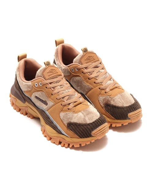 新品　アンブロ　バンピーエックス　24 UMBRO（アンブロ）の「UMBRO x atmos x 24 KARATS BUMPY