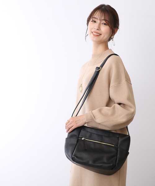 SHOO・LA・RUE(シューラルー)の「◆収納7ポケットショルダーバッグ(ショルダーバッグ・レディース・ブラック/グレー/オレンジ・00)」の19枚目の写真