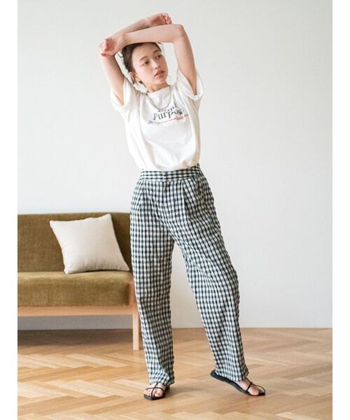 Ungrid（アングリッド）の「Find PurposeロゴルーズTee（Tシャツ/カットソー・レディース・ベージュ/ネイビー/オフホワイト・FREE）」の6枚目の写真