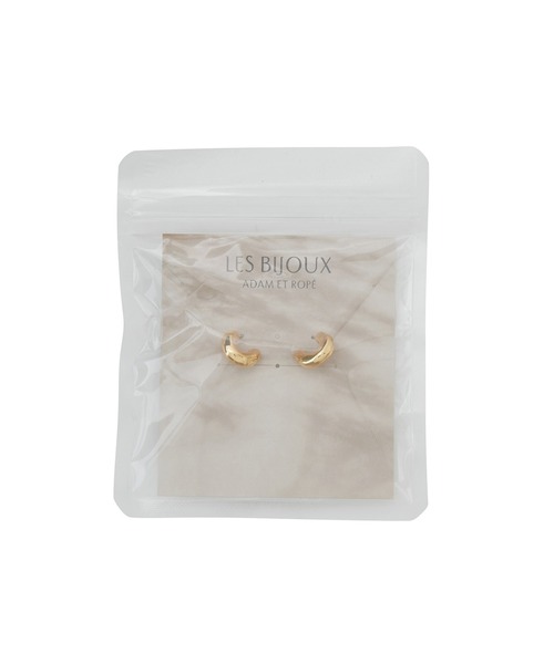 ADAM ET ROPE'(アダムエロペ)の「【LES BIJOUX】ニュアンスフープピアス(ピアス(両耳用)・レディース・シルバー/ゴールド・FREE)」の4枚目の写真