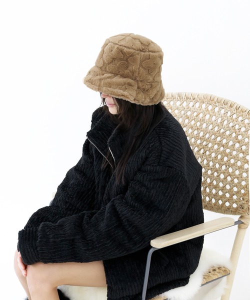 minsobi（ミンソビ）の「フェイクファーバケットハット（ハット・レディース・ブラック/ベージュ・FREE）」の15枚目の写真