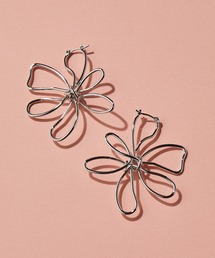ビッグフラワーピアス