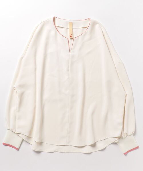 Q（キュー）の「キーネックパイピングブラス（シャツ/ブラウス・レディース・アイボリー/ブラック・MEDIUM）」の5枚目の写真