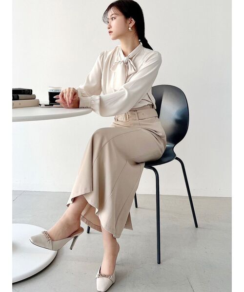 RESEXXY（リゼクシー）の「バックルマーメイドスカート【セットアップ着用可能】（スカート・レディース・ホワイト/ベージュ/その他1・FREE）」の6枚目の写真