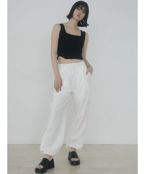 EMODA（エモダ）の「ナイロンタックパンツ（その他パンツ・レディース・ホワイト/ブラック/パープル・FREE）」の8枚目の写真