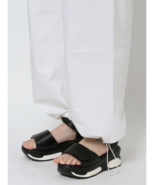 EMODA（エモダ）の「ナイロンタックパンツ（その他パンツ・レディース・ホワイト/ブラック/パープル・FREE）」の14枚目の写真