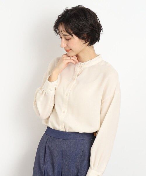 DRESKIP（ドレスキップ）の「◆【優しい風合いの上品さ】スタンドプチフリル ブラウス（シャツ/ブラウス・レディース・ライトグリーン/オフホワイト/ベージュ/ブラック・00）」の3枚目の写真