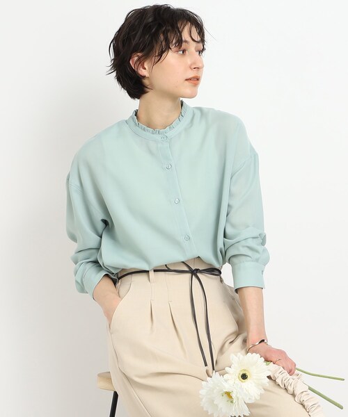 DRESKIP（ドレスキップ）の「◆【優しい風合いの上品さ】スタンドプチフリル ブラウス（シャツ/ブラウス・レディース・ライトグリーン/オフホワイト/ベージュ/ブラック・00）」の4枚目の写真