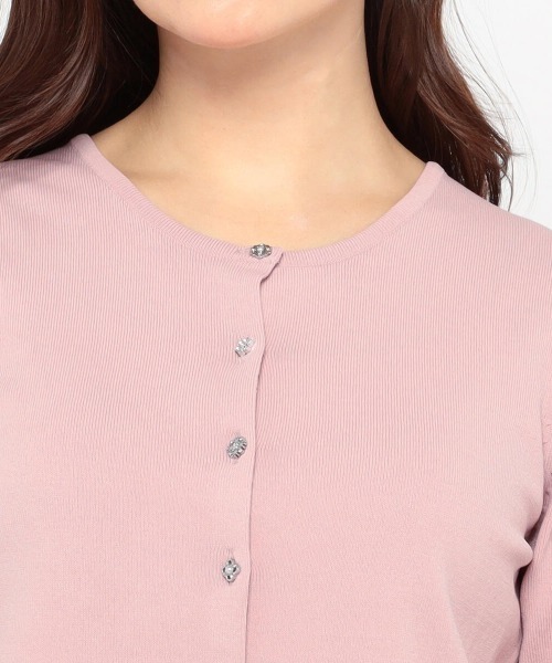 MISCH MASCH(ミッシュマッシュ)の「接触冷感ベーシックビジューカーディガン(カーディガン/ボレロ・レディース・ベージュ/ブラウン/レッド/グリーン/ピンク/オレンジ/ブルー/ライトブルー/ブラック/ホワイト・MEDIUM)」の14枚目の写真