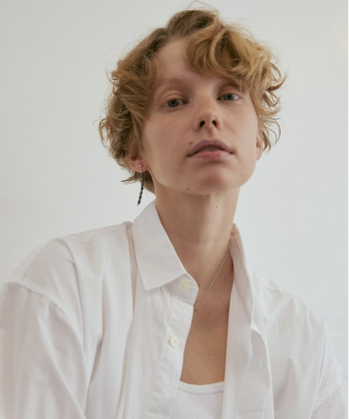 and cloud(アンドクラウド)の「Color Pearl 2way Kahki-Graysh Perple Pierce / Single(ピアス(片耳用)・レディース・イエローゴールド/シルバー・FREE)」の11枚目の写真