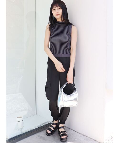 MURUA（ムルーア）の「リブジョガーパンツ（スウェットパンツ・レディース・ブラック/グレー・1/2）」の8枚目の写真