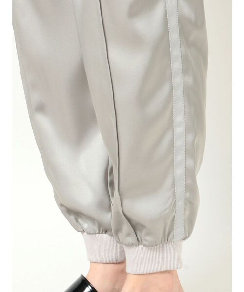 MURUA（ムルーア）の「リブジョガーパンツ（スウェットパンツ・レディース・ブラック/グレー・1/2）」の20枚目の写真