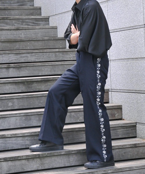 NILWAY（ニルウェイ）の「花刺繍サイドラインセミワイドフレア