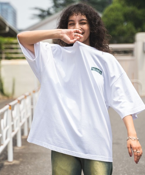 WEGO(ウィゴー)の「WEGO/ヘビーウエイトワンポイントロゴT(Tシャツ/カットソー・メンズ・グレー/ホワイト/ブラック/ダークグリーン・MEDIUM/LARGE)」の6枚目の写真
