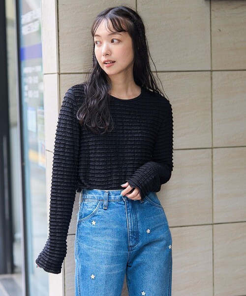 FREAK'S STORE(フリークスストア)の「ミニフリルロングスリーブTシャツ(Tシャツ/カットソー・レディース・オフホワイト/ブラック/ピンク・フリ-)」の5枚目の写真