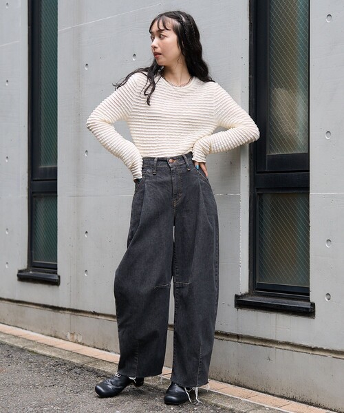 FREAK'S STORE(フリークスストア)の「ミニフリルロングスリーブTシャツ(Tシャツ/カットソー・レディース・オフホワイト/ブラック/ピンク・フリ-)」の6枚目の写真