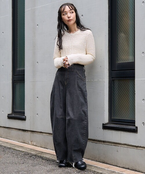 FREAK'S STORE(フリークスストア)の「ミニフリルロングスリーブTシャツ(Tシャツ/カットソー・レディース・オフホワイト/ブラック/ピンク・フリ-)」の7枚目の写真