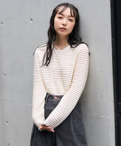 FREAK'S STORE(フリークスストア)の「ミニフリルロングスリーブTシャツ(Tシャツ/カットソー・レディース・オフホワイト/ブラック/ピンク・フリ-)」の8枚目の写真