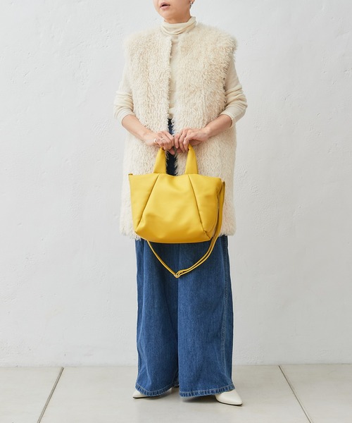 Actually（アクチュアリー）の「フェイクレザー 中綿2wayトート（トートバッグ・レディース・イエロー/アイボリー/ブラック/ブルー・フリー）」の17枚目の写真