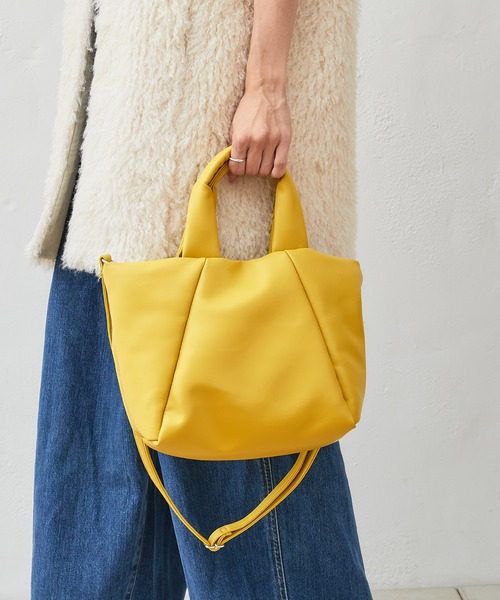 Actually（アクチュアリー）の「フェイクレザー 中綿2wayトート（トートバッグ・レディース・イエロー/アイボリー/ブラック/ブルー・フリー）」の15枚目の写真