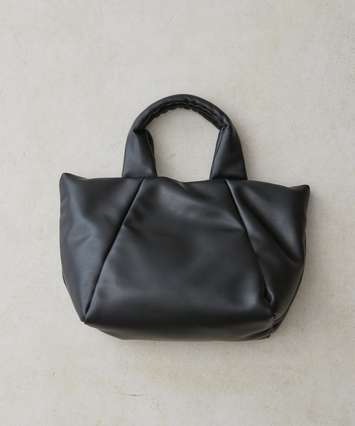 Actually（アクチュアリー）の「フェイクレザー 中綿2wayトート（トートバッグ・レディース・イエロー/アイボリー/ブラック/ブルー・フリー）」の9枚目の写真