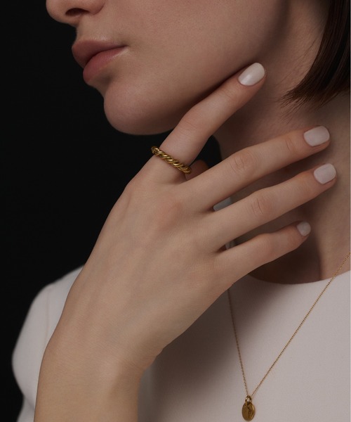 CENE（セネ）の「【CENE】セネ/ツイストフープリング（リング・レディース・ゴールド/シルバー・#11/#13/#9/#15/#8）」の13枚目の写真