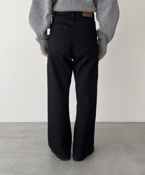 CANAL JEAN(キャナルジーン)の「YA-YA soilタックバギーパンツ(デニムパンツ・レディース・ブラック・23/24/25)」の7枚目の写真