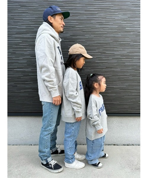 Champion（チャンピオン）の「【Champion】カレッジロゴプリントスウェット（スウェット・キッズ・グレー/ネイビー・160/150/140/130/120）」の14枚目の写真