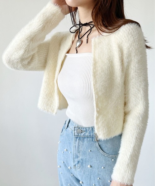 United store(ユナイテッドストア)の「シャギージップニットトップ(ニット/セーター・レディース・ブラック/グレイッシュベージュ/ホワイト・FREE)」の5枚目の写真