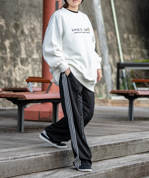（What it isNt）ART BY MARKGONZALES（ワットイットイズント）の「【h】〔(What it isNT)art by MARKGONZALES〕裏起毛 バックプリント RELAX FIT トレーナー（スウェット・メンズ・イエロー/ロイヤルブルー/ホワイト・MEDIUM/LARGE/X-LARGE）」の9枚目の写真