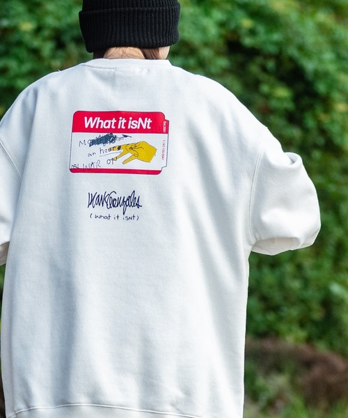 （What it isNt）ART BY MARKGONZALES（ワットイットイズント）の「【h】〔(What it isNT)art by MARKGONZALES〕裏起毛 バックプリント RELAX FIT トレーナー（スウェット・メンズ・イエロー/ロイヤルブルー/ホワイト・MEDIUM/LARGE/X-LARGE）」の8枚目の写真