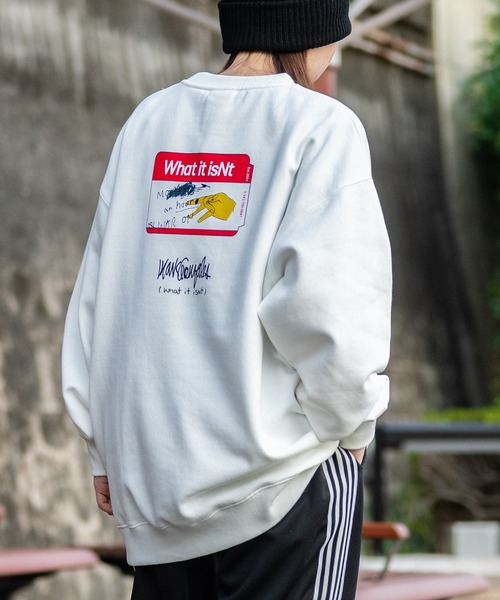 （What it isNt）ART BY MARKGONZALES（ワットイットイズント）の「【h】〔(What it isNT)art by MARKGONZALES〕裏起毛 バックプリント RELAX FIT トレーナー（スウェット・メンズ・イエロー/ロイヤルブルー/ホワイト・MEDIUM/LARGE/X-LARGE）」の5枚目の写真