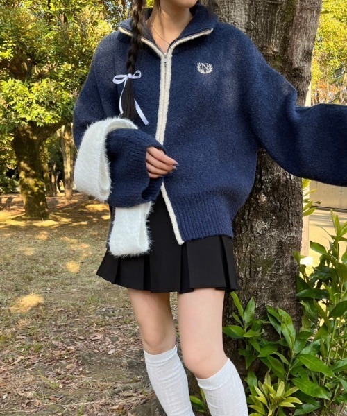 nemne store(ネンネストア)の「【低身長サイズあり】ブークレダブルジッププルオーバー(ニット/セーター・レディース・ネイビー/アイボリー/ボルドー・SMALL/MEDIUM)」の12枚目の写真
