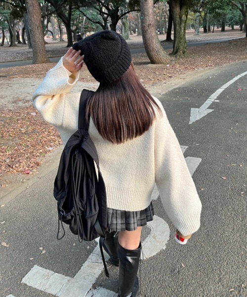 nemne store(ネンネストア)の「【低身長サイズあり】ブークレダブルジッププルオーバー(ニット/セーター・レディース・ネイビー/アイボリー/ボルドー・SMALL/MEDIUM)」の6枚目の写真