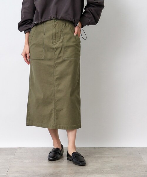 OPAQUE.CLIP(オペークドットクリップ)の「ストレッチベイカースカート/オーガニックコットン混【洗濯機洗い可/ストレッチ】(スカート・レディース・オフホワイト/ブラック/カーキ・40/38/42/36/34)」の3枚目の写真