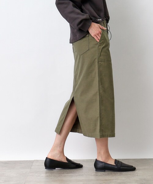 OPAQUE.CLIP(オペークドットクリップ)の「ストレッチベイカースカート/オーガニックコットン混【洗濯機洗い可/ストレッチ】(スカート・レディース・オフホワイト/ブラック/カーキ・40/38/42/36/34)」の18枚目の写真