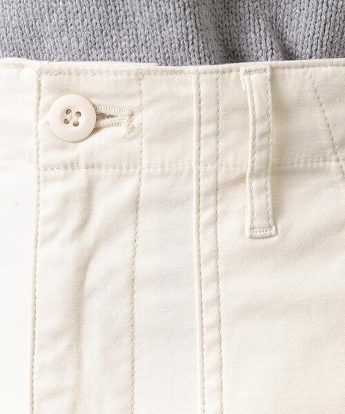 OPAQUE.CLIP(オペークドットクリップ)の「ストレッチベイカースカート/オーガニックコットン混【洗濯機洗い可/ストレッチ】(スカート・レディース・オフホワイト/ブラック/カーキ・40/38/42/36/34)」の4枚目の写真