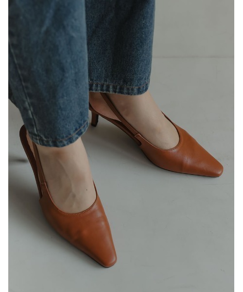 Re:EDIT（リエディ）の「[神山まりあさん着用][2024AW SHOES COLLECTION][販売数1千足突破！][大きいサイズ有]バックストラップスクエアトゥミュールパンプス（パンプス・レディース・ゴールド/シルバー/ドット/ホワイト/ブラック/ボルドー/キャメル/レオパード・LARGE/X-LARGE/MEDIUM/SMALL/XX-LARGE）」の3枚目の写真