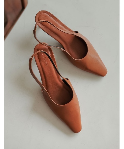 Re:EDIT（リエディ）の「[神山まりあさん着用][2024AW SHOES COLLECTION][販売数1千足突破！][大きいサイズ有]バックストラップスクエアトゥミュールパンプス（パンプス・レディース・ゴールド/シルバー/ドット/ホワイト/ブラック/ボルドー/キャメル/レオパード・LARGE/X-LARGE/MEDIUM/SMALL/XX-LARGE）」の22枚目の写真