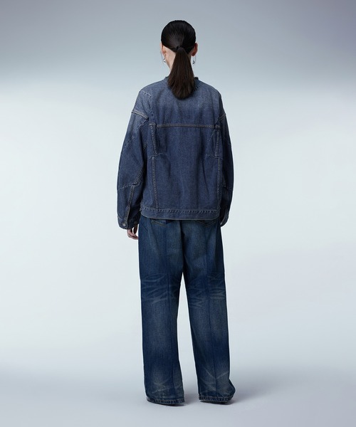JNBY（ジェーエヌビーワイ）の「Deconstructed Raw-edge Denim Jacket 