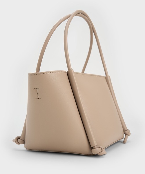 CHARLES & KEITH（チャールズ & キース）の「Elora エロラ