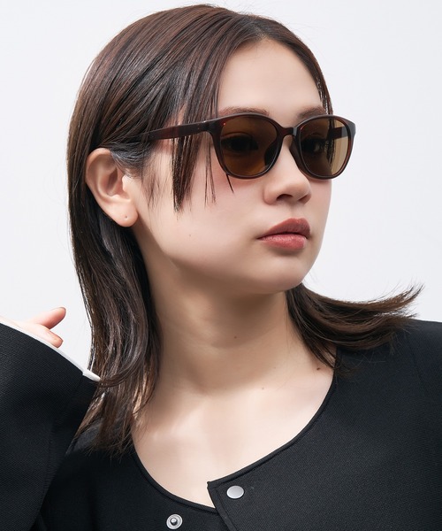 Zoff（ゾフ）の「【Web限定】ウェリントン型 サングラス｜軽量｜偏光レンズ｜Zoff（サングラス・レディース・ブラウン/ブラック・FREE）」の13枚目の写真